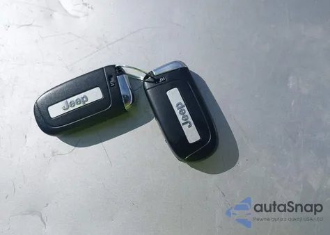 2023 Jeep Renegade Latitude 4X4 из США, поврежденный, VIN ZACNJDB1XPPP38955